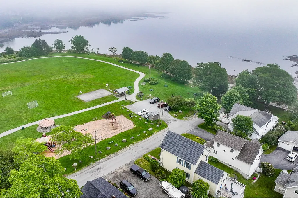 25 Water Street Searsport ME 04974