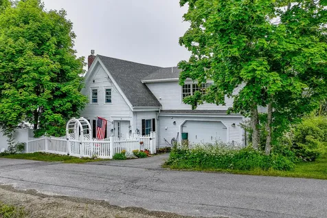 25 Water Street Searsport ME 04974