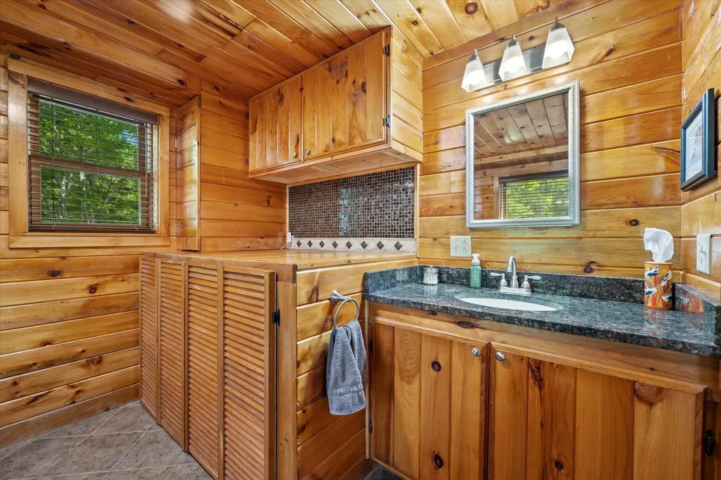 242 Black Bear Way Ellsworth ME 04605