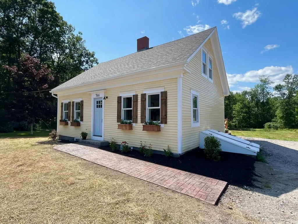 766 Brunswick Road Richmond ME 04357