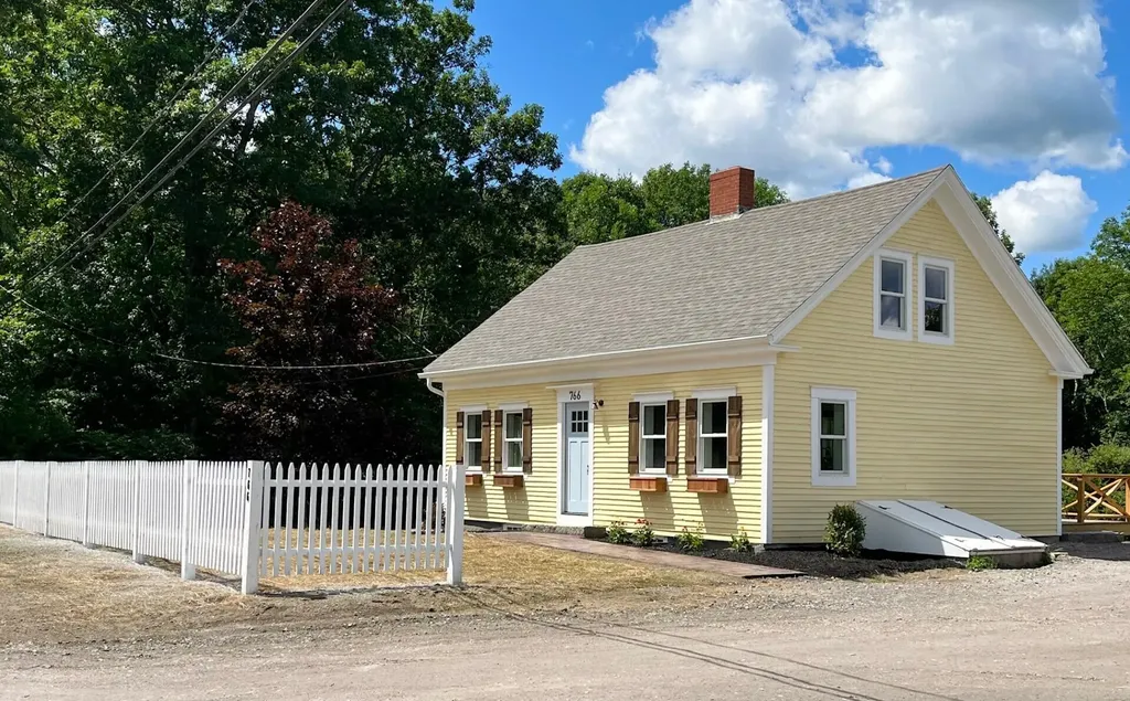 766 Brunswick Road Richmond ME 04357