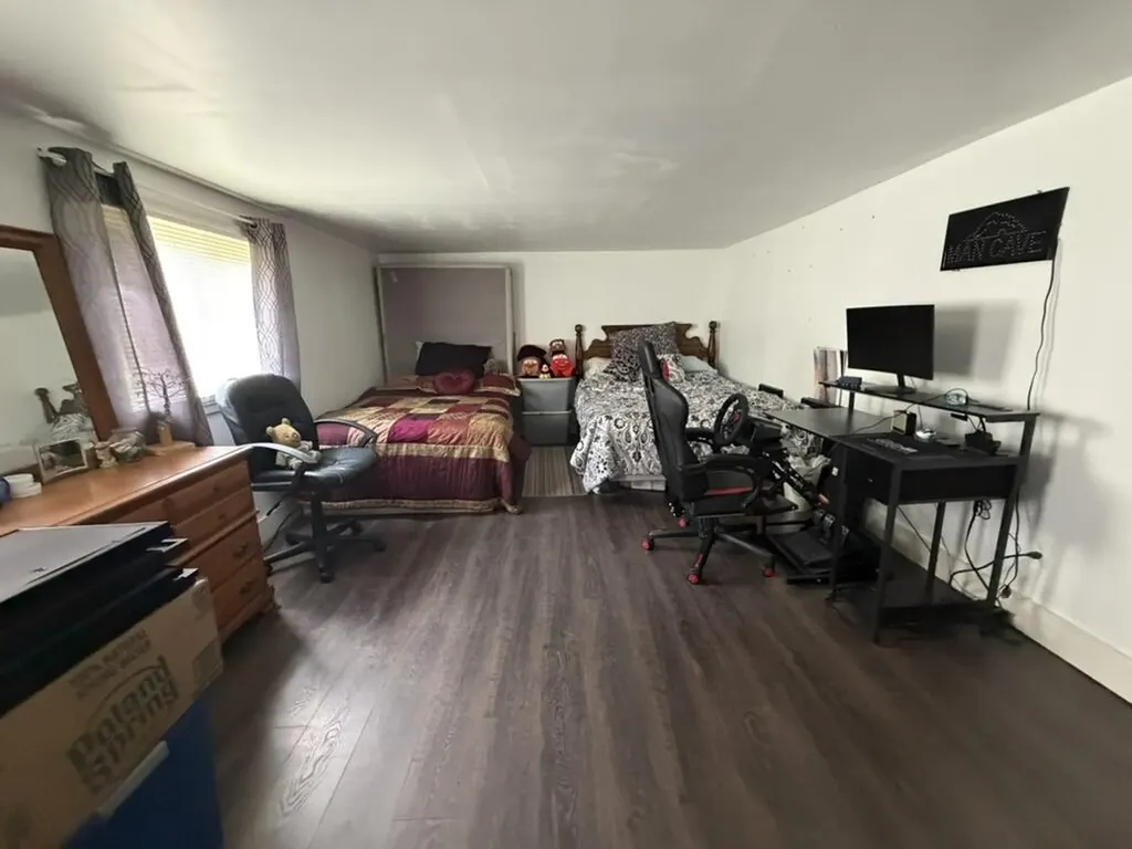 5 Gray Road Bremen ME 04551