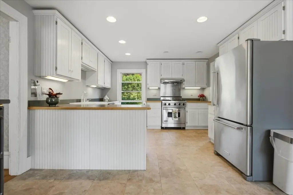 229 Route 133 Winthrop ME 04364