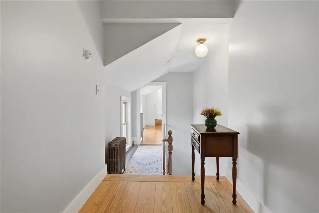 229 Route 133 Winthrop ME 04364