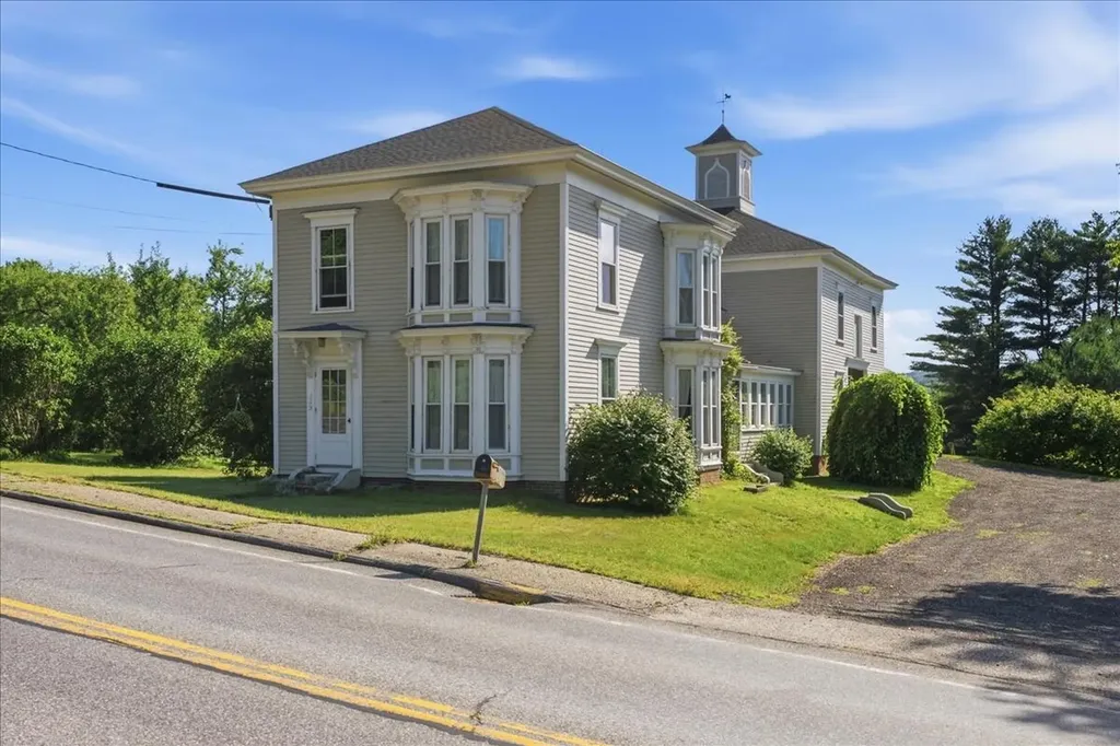 229 Route 133 Winthrop ME 04364