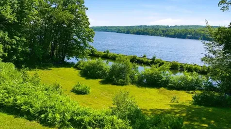 229 Route 133 Winthrop ME 04364