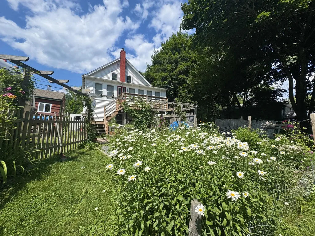91 Us Route 1 Bucksport ME 04416