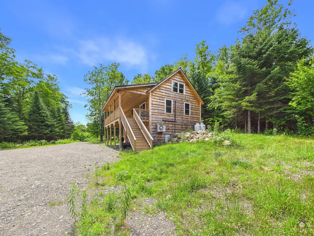 5 Forest Lane Rangeley ME 04970