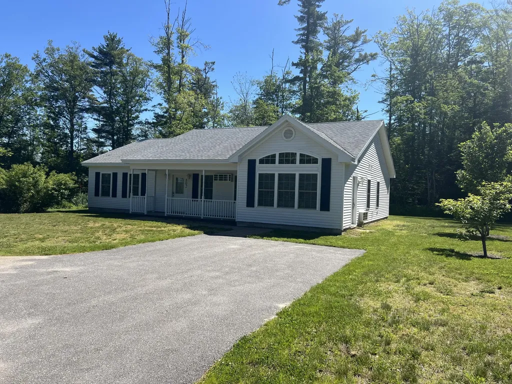 18 Island Lane Edgecomb ME 04556