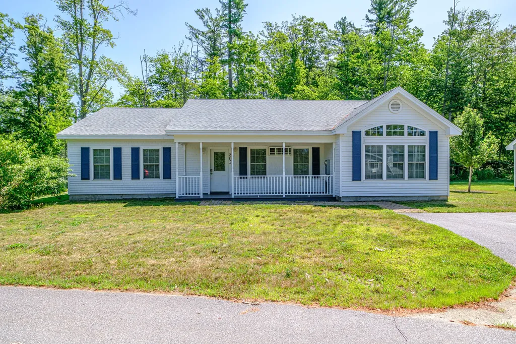 18 Island Lane Edgecomb ME 04556