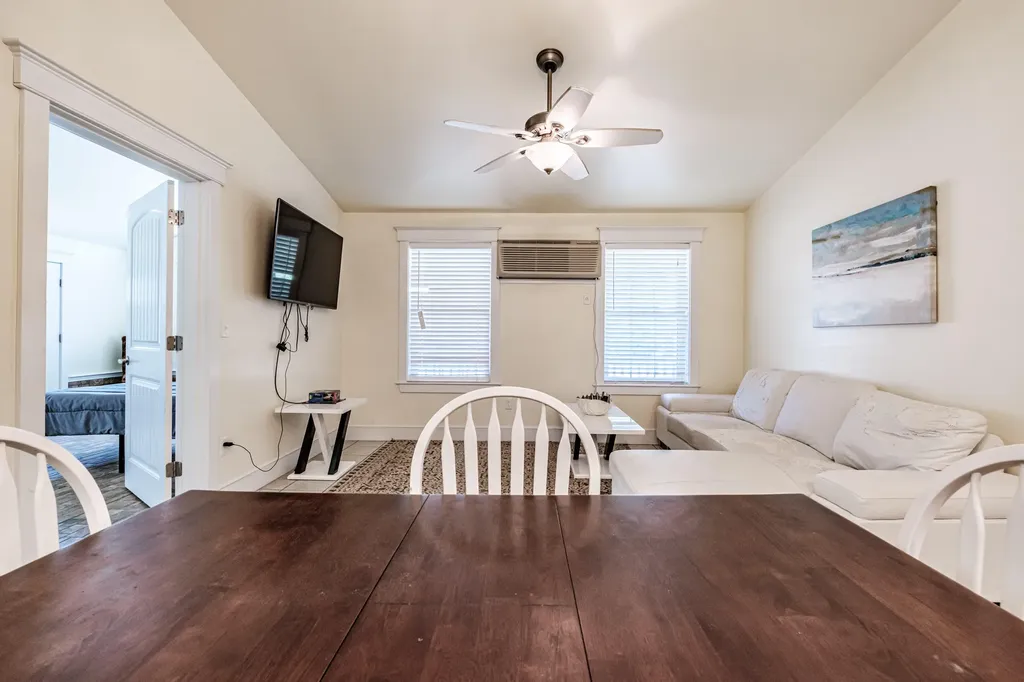 18 Island Lane Edgecomb ME 04556