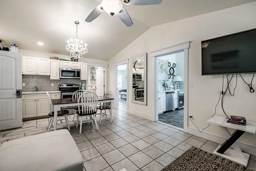 18 Island Lane Edgecomb ME 04556