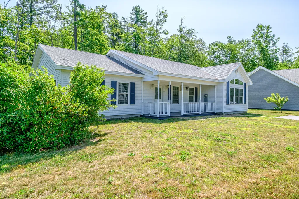 18 Island Lane Edgecomb ME 04556