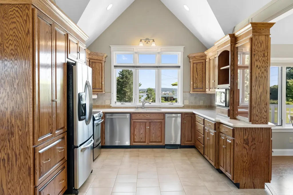 52 N Shore Drive Owls Head ME 04854
