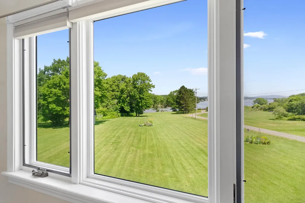 52 N Shore Drive Owls Head ME 04854