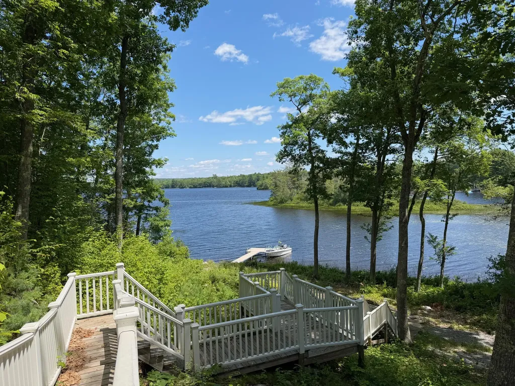 15 Porcupine Ridge Road Bremen ME 04551