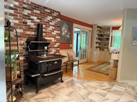 15 Porcupine Ridge Road Bremen ME 04551