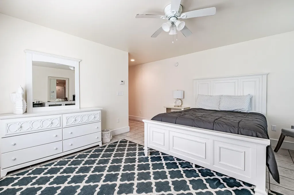 18 Island Lane Edgecomb ME 04556