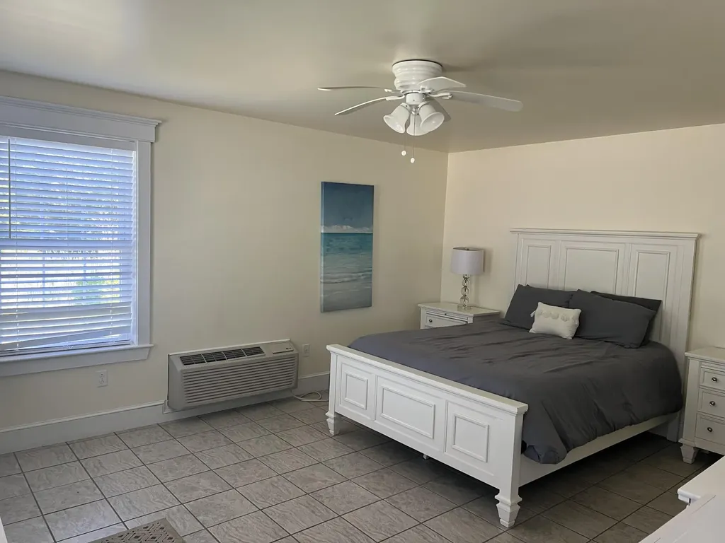 18 Island Lane Edgecomb ME 04556
