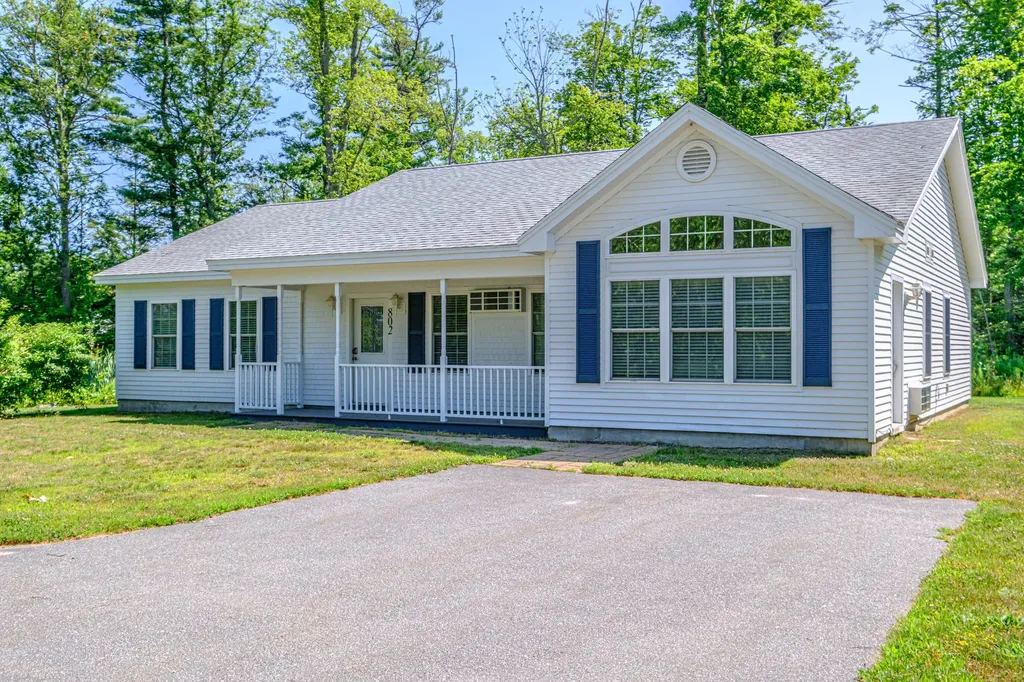 18 Island Lane Edgecomb ME 04556