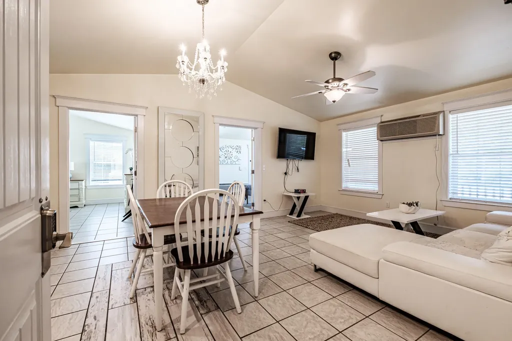 18 Island Lane Edgecomb ME 04556
