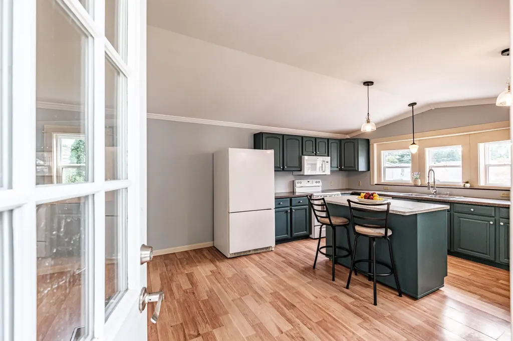 86 Tufton Street Brunswick ME 04011