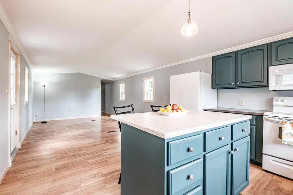86 Tufton Street Brunswick ME 04011