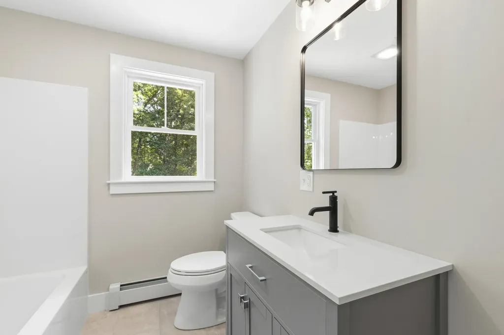 2817 Sanford Road Wells ME 04090