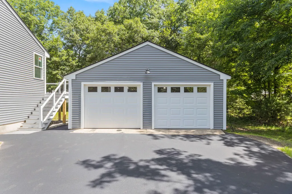 2817 Sanford Road Wells ME 04090