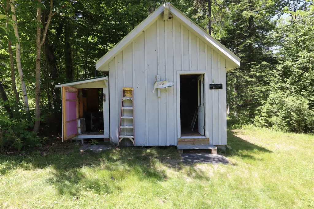 129 Bucknell Road T2 R13 Wels ME 04441