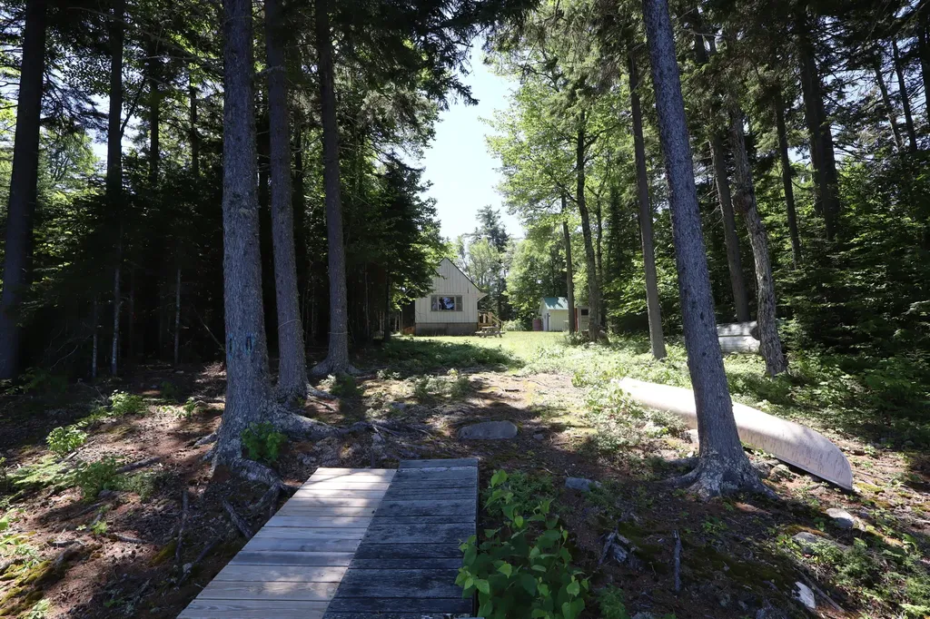 129 Bucknell Road T2 R13 Wels ME 04441