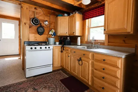 129 Bucknell Road T2 R13 Wels ME 04441