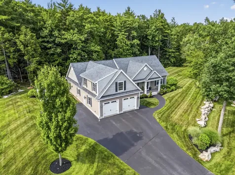 60 Berkshire Way Westbrook ME 04092