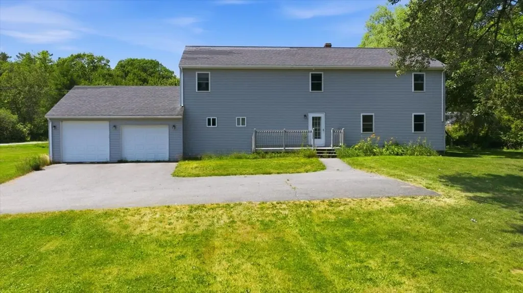 1121 River Avenue Gardiner ME 04345