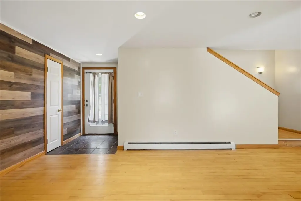 1121 River Avenue Gardiner ME 04345