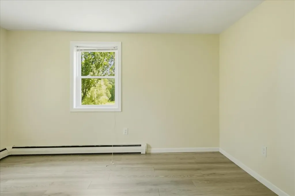 1121 River Avenue Gardiner ME 04345