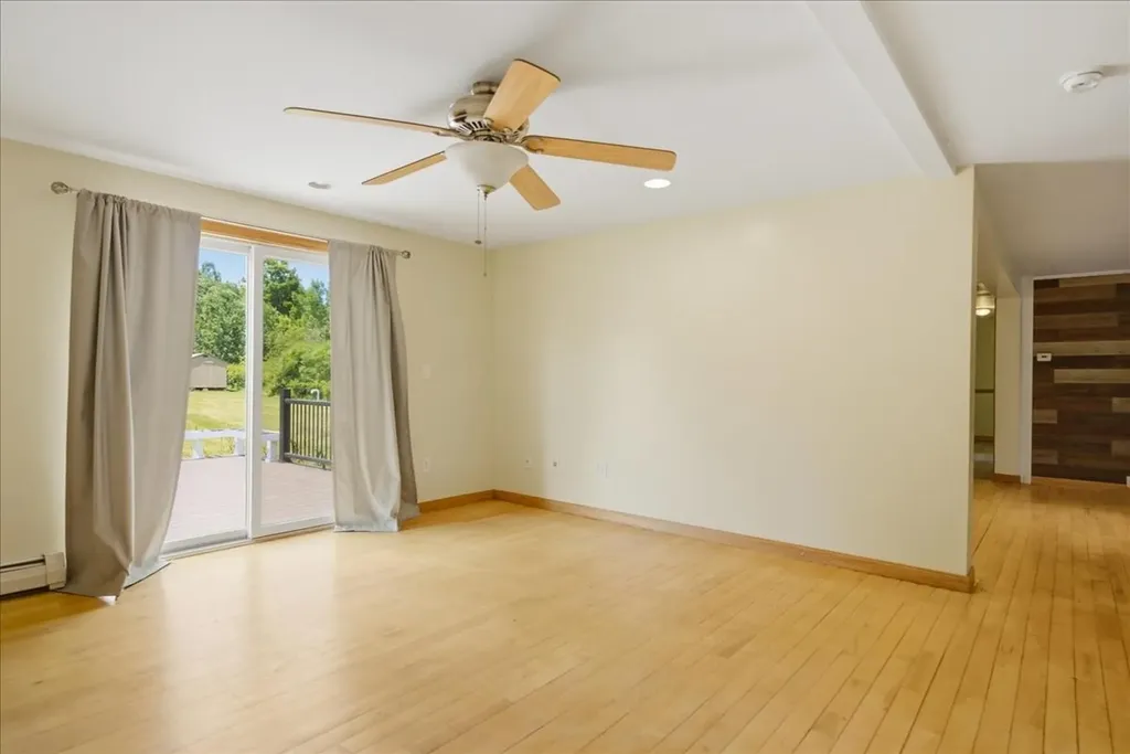 1121 River Avenue Gardiner ME 04345