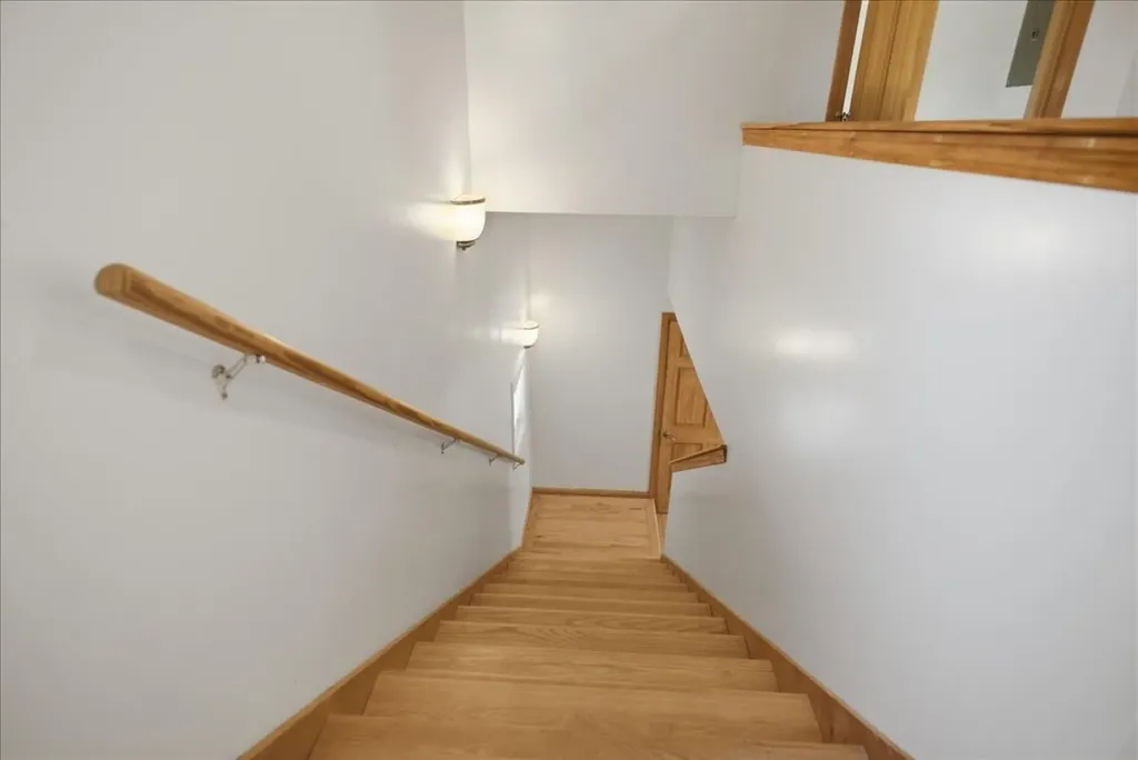 1121 River Avenue Gardiner ME 04345