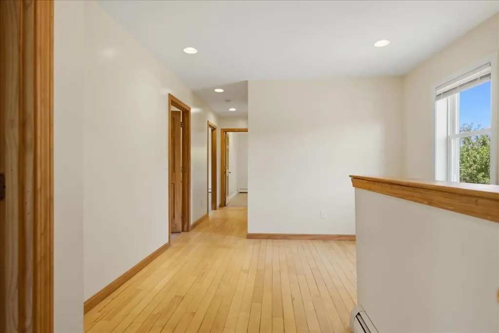 1121 River Avenue Gardiner ME 04345