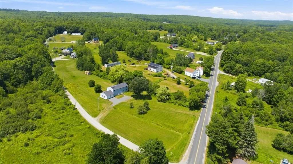 1121 River Avenue Gardiner ME 04345