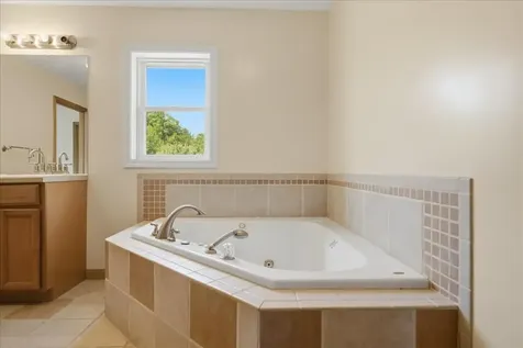 1121 River Avenue Gardiner ME 04345