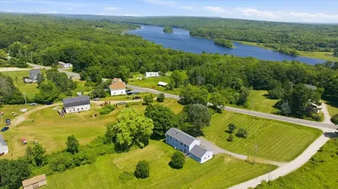 1121 River Avenue Gardiner ME 04345