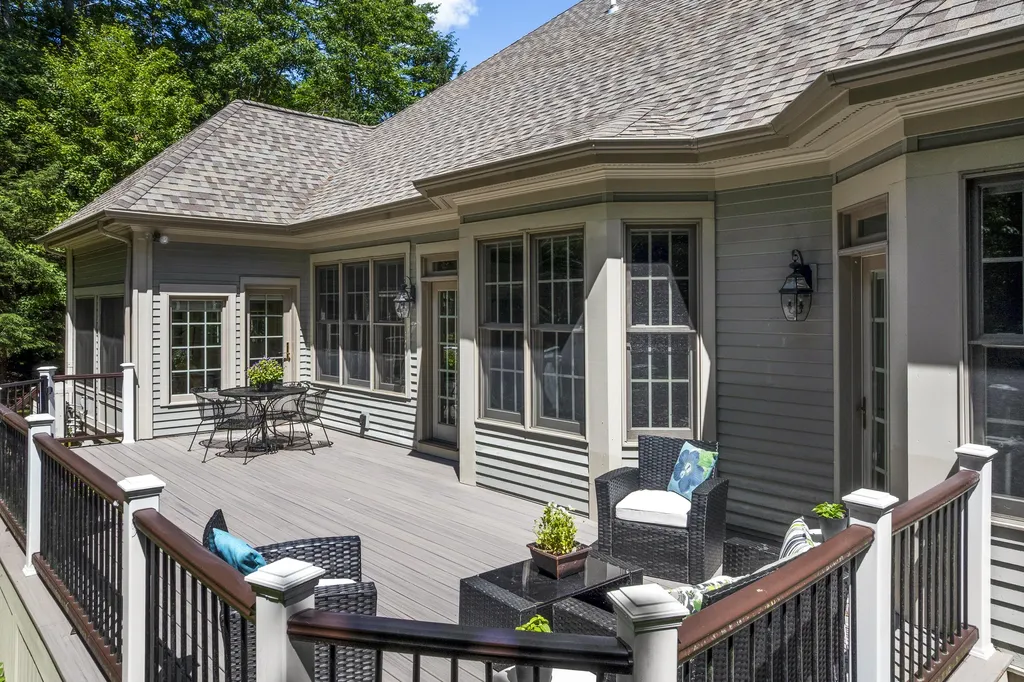 1 Medinah Circle Falmouth ME 04105