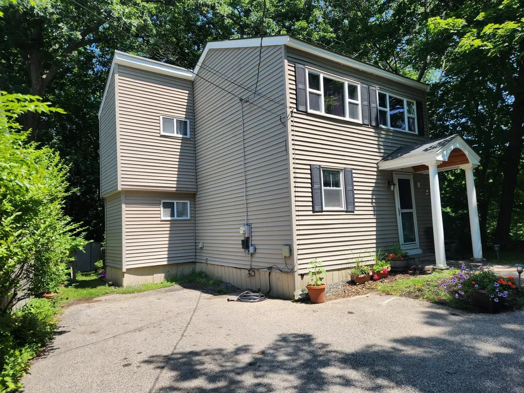 21 Cross Street Kittery ME 03904