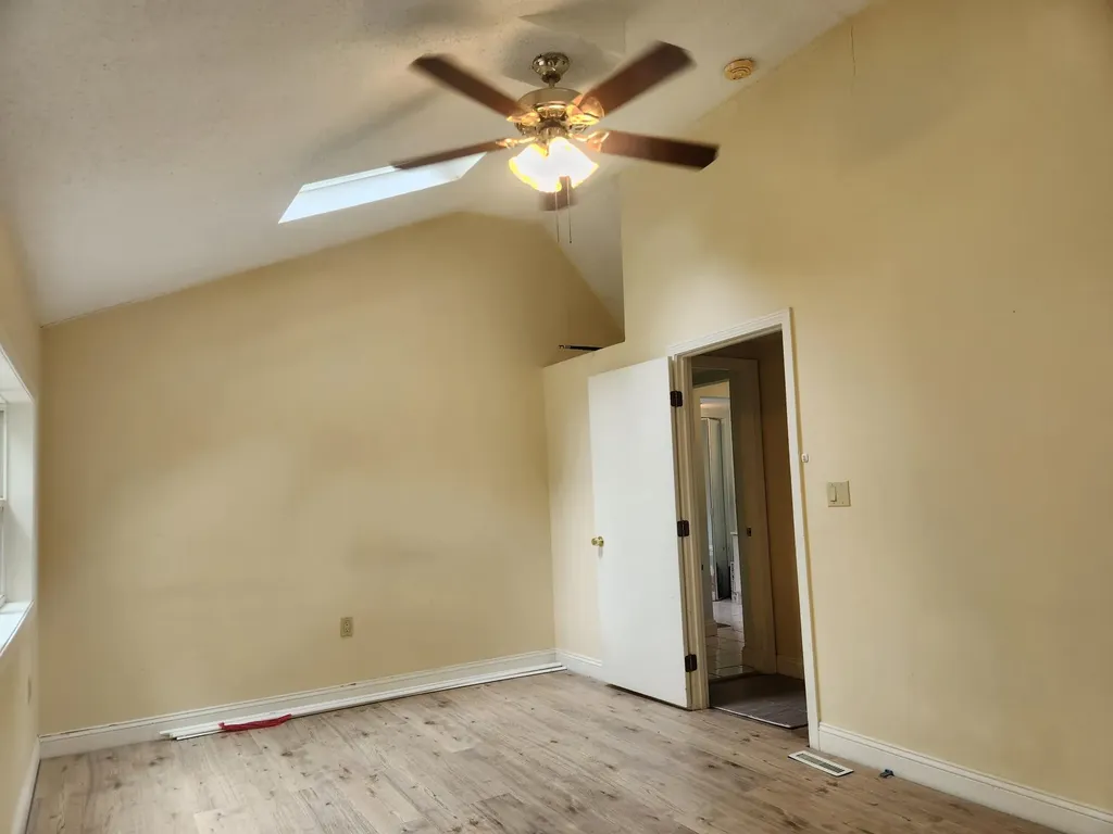 21 Cross Street Kittery ME 03904
