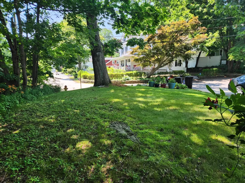 21 Cross Street Kittery ME 03904