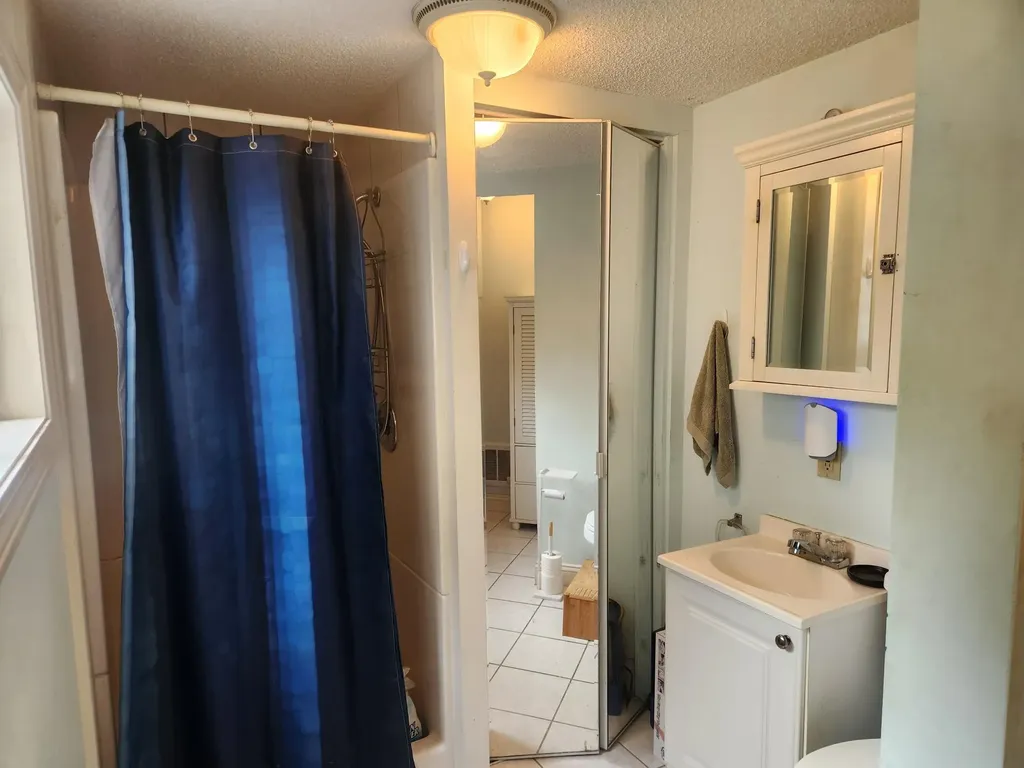 21 Cross Street Kittery ME 03904