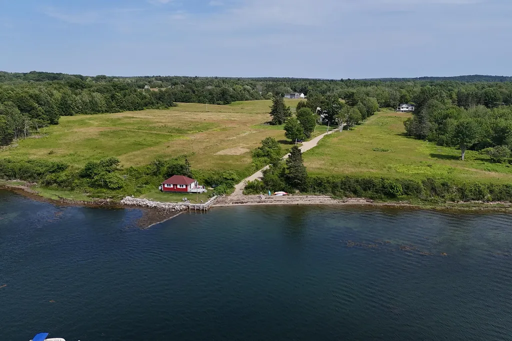 193 S Wharf Road Brooksville ME 04617