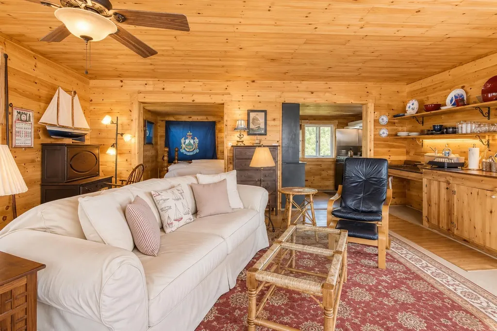 193 S Wharf Road Brooksville ME 04617