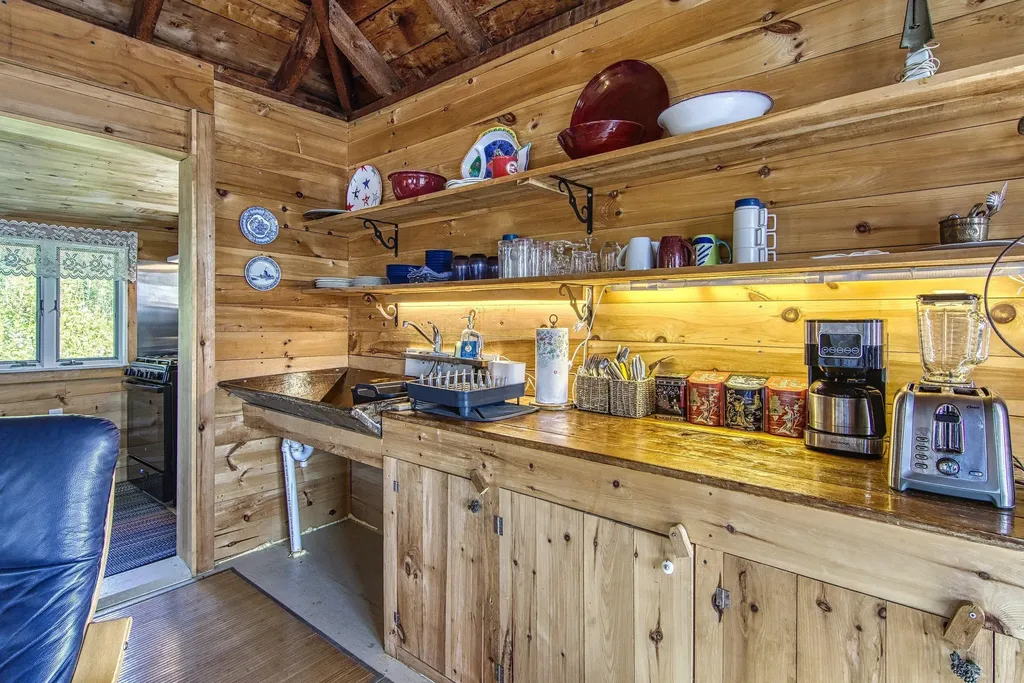 193 S Wharf Road Brooksville ME 04617